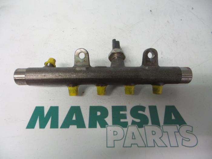 Usagé Système d'injection Renault Megane III Grandtour (KZ) 1.5 dCi 110 Prix € 50,00 Règlement à la marge proposé par Maresia Parts