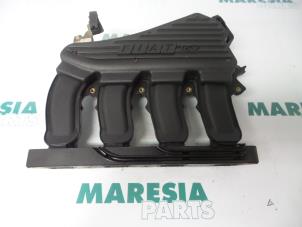 Used Intake manifold Fiat Stilo (192A/B) 1.6 16V Price € 35,00 Margin scheme offered by Maresia Parts