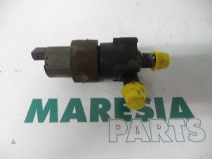 Usagé Pompe à eau Renault Espace (JK) 2.2 dCi 150 16V Grand Espace Prix € 50,00 Règlement à la marge proposé par Maresia Parts