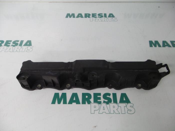 Gebrauchte Ventildeckel Peugeot 206 CC (2D) 1.6 16V Preis € 15,00 Margenregelung angeboten von Maresia Parts