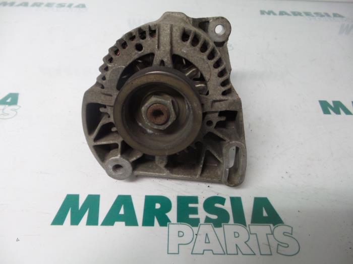 Begagnade Dynamo Fiat Punto II (188) 1.2 60 S Pris € 35,00 Marginaltabell erbjuds av Maresia Parts