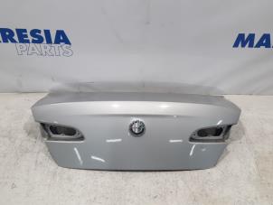 Used Tailgate Alfa Romeo 159 (939AX) 1.9 JTDm 16V Price € 105,00 Margin scheme offered by Maresia Parts