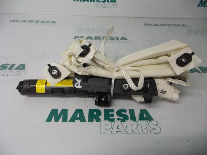 Używane Kurtyna prawa Alfa Romeo 159 (939AX) 1.9 JTDm 16V Cena € 35,00 Procedura marży oferowane przez Maresia Parts