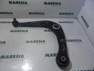 Used Front lower wishbone, left Peugeot 206 SW (2E/K) 1.4 Price € 25,00 Margin scheme offered by Maresia Parts