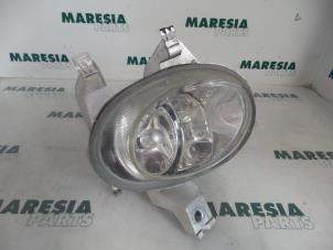 Used Fog light, front right Peugeot 206 (2A/C/H/J/S) 1.4 XR,XS,XT,Gentry Price € 10,00 Margin scheme offered by Maresia Parts