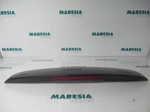 Używane Spojler Peugeot 206 SW (2E/K) 1.4 HDi Cena € 50,00 Procedura marży oferowane przez Maresia Parts