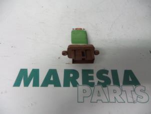Used Heater resistor Fiat Stilo (192A/B) 1.4 16V Price € 25,00 Margin scheme offered by Maresia Parts