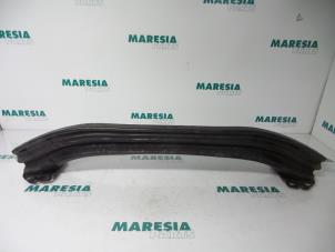 Used Front bumper frame Fiat Stilo (192A/B) 1.4 16V Price € 25,00 Margin scheme offered by Maresia Parts