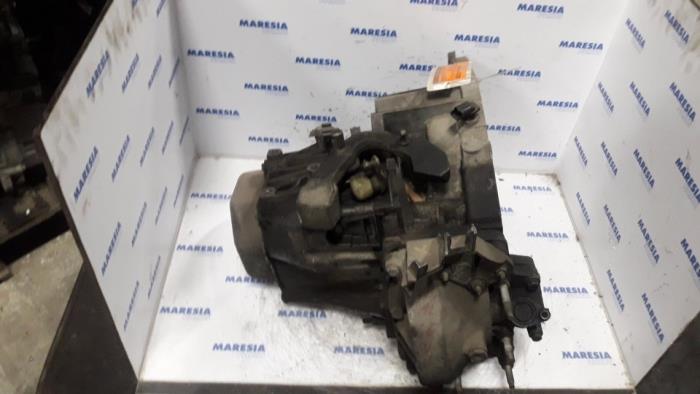 Getriebe van een Citroën C5 I Break (DE) 2.0 HDi 110 2002