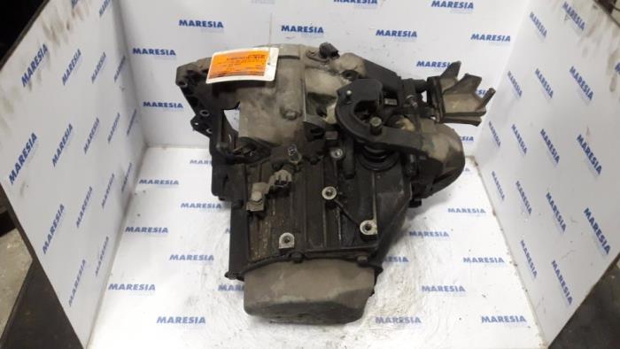 Getriebe van een Citroën C5 I Break (DE) 2.0 HDi 110 2002