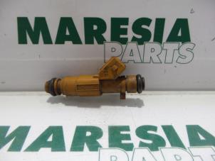 Gebrauchte Injektor (Benzineinspritzung) Peugeot 406 (8B) 2.0 S,SL,ST,STX 16V Preis € 25,00 Margenregelung angeboten von Maresia Parts
