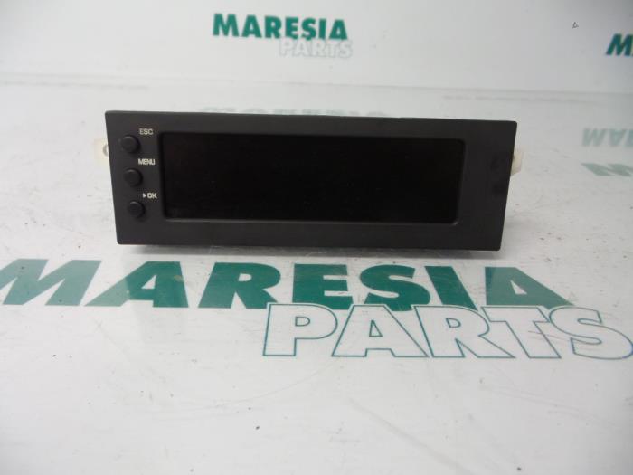 Begagnade Innerdisplay Citroen C2 (JM) 1.1 Pris € 25,00 Marginaltabell erbjuds av Maresia Parts