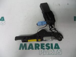 Gebrauchte Gurtsrammer rechts Citroen C2 (JM) 1.1 Preis € 50,00 Margenregelung angeboten von Maresia Parts