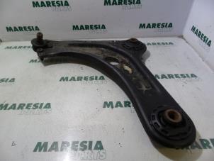 Used Front lower wishbone, left Citroen C2 (JM) 1.1 Price € 25,00 Margin scheme offered by Maresia Parts