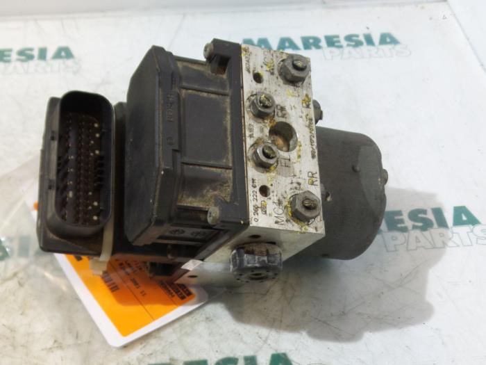 Used ABS pump Alfa Romeo 147 (937) 1.6 Twin Spark 16V Price € 49,95 Margin scheme offered by Maresia Parts