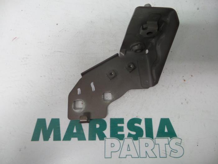 Begagnade Front Renault Captur I (2R) 0.9 Energy TCE 12V Pris € 35,00 Marginaltabell erbjuds av Maresia Parts