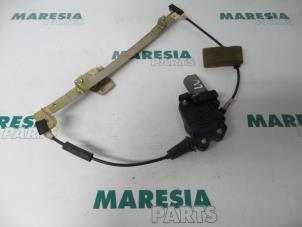 Used Window mechanism 2-door, front left Fiat Seicento (187) 1.1 S,SX,Sporting,Hobby,Young Price € 25,00 Margin scheme offered by Maresia Parts