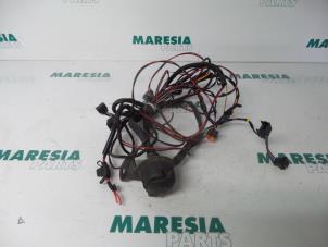 Usagé Kit câble crochet de traction Renault Espace (JK) 2.0 16V Turbo Prix € 50,00 Règlement à la marge proposé par Maresia Parts