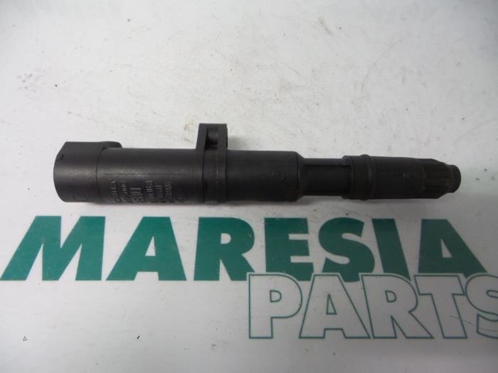 Usagé Bobine Renault Laguna II Grandtour (KG) 2.0 16V Prix € 10,00 Règlement à la marge proposé par Maresia Parts