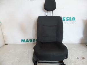Used Seat, right Renault Espace (JK) 2.0 16V Turbo Price € 105,00 Margin scheme offered by Maresia Parts