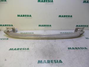 Used Rear bumper frame Renault Grand Scénic II (JM) 1.6 16V Price € 35,00 Margin scheme offered by Maresia Parts