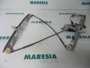 Used Window mechanism 4-door, front left Peugeot 206 (2A/C/H/J/S) 1.4 16V Price € 50,00 Margin scheme offered by Maresia Parts