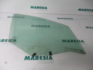 Used Door window 4-door, front right Peugeot 308 (4A/C) 1.6 VTI 16V Price € 30,00 Margin scheme offered by Maresia Parts