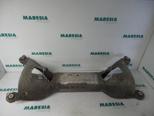 Used Rear support beam Peugeot 407 SW (6E) 1.8 16V Price € 157,50 Margin scheme offered by Maresia Parts
