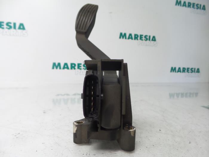 Gaspedalposition Sensor van een Fiat Punto II (188) 1.2 16V 2000