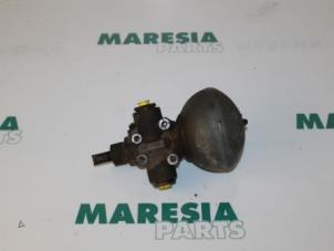 Used Suspension sphere Citroen C5 I Break (DE) 2.0 16V Price € 105,00 Margin scheme offered by Maresia Parts