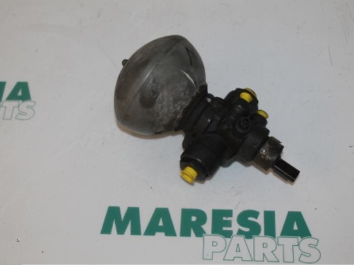Begagnade Tryckackumulator Citroen C5 I Break (DE) 3.0 V6 24V Pris € 105,00 Marginaltabell erbjuds av Maresia Parts
