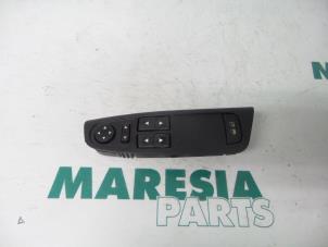 Used Multi-functional window switch Fiat Stilo (192A/B) 1.6 16V Price € 25,00 Margin scheme offered by Maresia Parts
