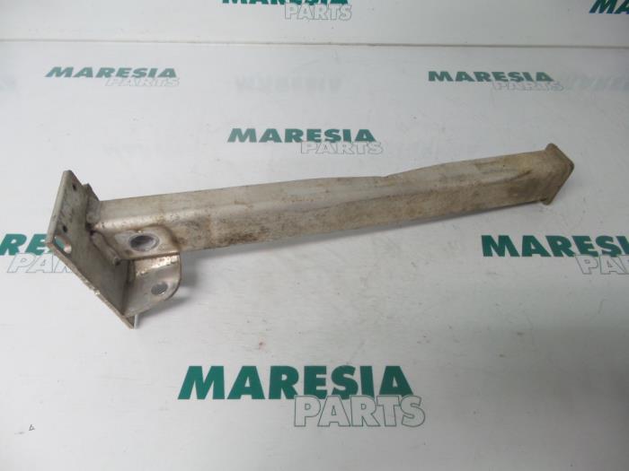 Gebrauchte Unterrahmen Peugeot Partner (GC/GF/GG/GJ/GK) 1.6 HDI 90 Preis € 30,25 Mit Mehrwertsteuer angeboten von Maresia Parts