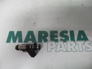 Used Injector (petrol injection) Citroen C2 (JM) 1.1 Price € 20,00 Margin scheme offered by Maresia Parts