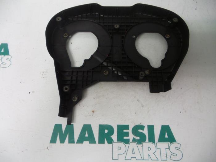 Usagé Couvercle de distribution Peugeot 807 2.0 16V Prix € 20,00 Règlement à la marge proposé par Maresia Parts