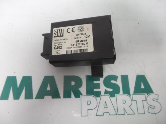 Usagé Ordinateur divers Alfa Romeo 156 Sportwagon (932) 2.0 JTS 16V Prix € 50,00 Règlement à la marge proposé par Maresia Parts