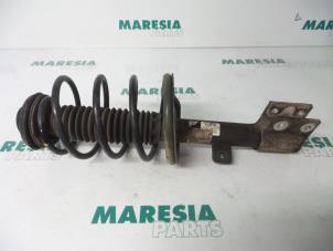 Used Front shock absorber rod, right Peugeot 307 Break (3E) 1.6 16V Price € 30,00 Margin scheme offered by Maresia Parts