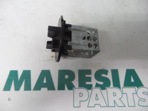 Used Heater resistor Peugeot 307 Break (3E) 1.6 16V Price € 25,00 Margin scheme offered by Maresia Parts