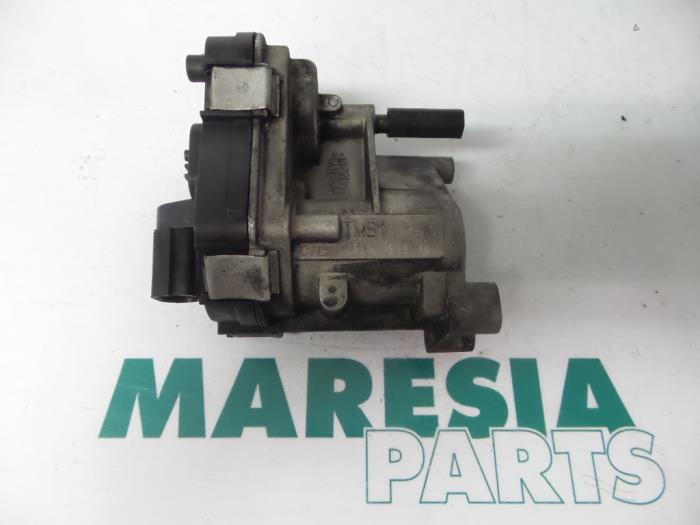 Gebrauchte AGR Ventil Fiat Croma (194) 1.9 D Multijet 16V Preis € 75,00 Margenregelung angeboten von Maresia Parts