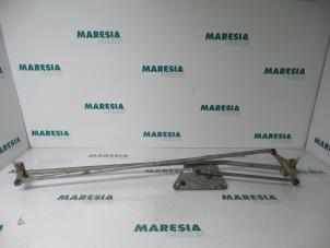Używane Mechanizm wycieraczki Citroen Xsara Picasso (CH) 1.8 16V Cena € 50,00 Procedura marży oferowane przez Maresia Parts