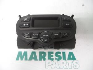 Usados Panel de control de calefacción Peugeot 307 Break (3E) 1.6 HDiF 110 16V Precio € 25,00 Norma de margen ofrecido por Maresia Parts