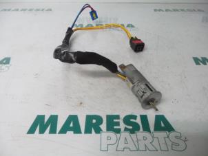 Used Ignition lock + key Citroen Xsara (N1) 1.6 16V Price € 35,00 Margin scheme offered by Maresia Parts