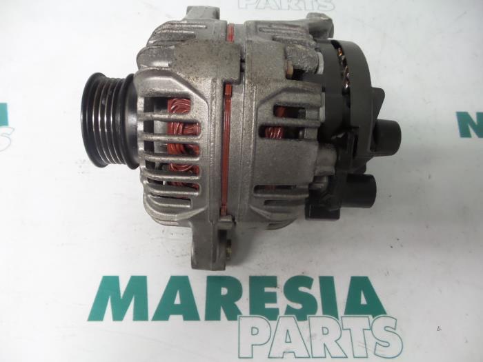 Used Dynamo Fiat Stilo (192A/B) 1.6 16V Price € 40,00 Margin scheme offered by Maresia Parts