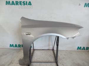 Used Front wing, right Fiat Stilo (192A/B) 1.6 16V Price € 50,00 Margin scheme offered by Maresia Parts