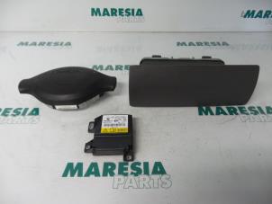 Used Airbag set + module Dacia Logan (LS) 1.6 16V Price € 315,00 Margin scheme offered by Maresia Parts