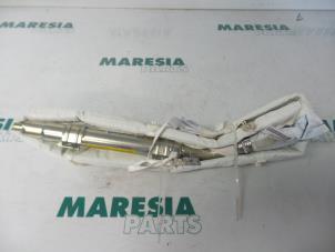 Usagé Airbag plafond gauche Fiat Stilo (192A/B) 1.6 16V Prix € 40,00 Règlement à la marge proposé par Maresia Parts