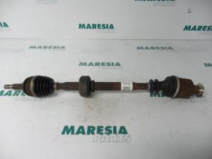 Used Front drive shaft, right Dacia Logan (LS) 1.6 16V Price € 105,00 Margin scheme offered by Maresia Parts