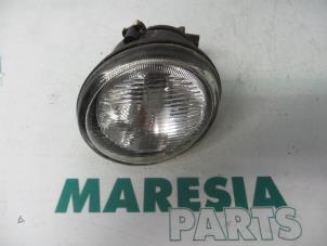Usados Luz antiniebla izquierda delante Renault Twingo (C06) 1.2 Precio € 15,00 Norma de margen ofrecido por Maresia Parts