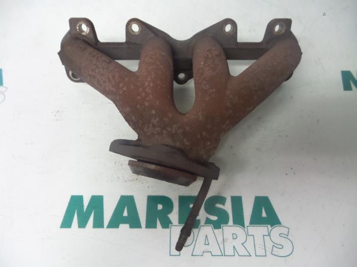 Gebrauchte Abgaskrümmer Renault Twingo (C06) 1.2 Preis € 29,95 Margenregelung angeboten von Maresia Parts