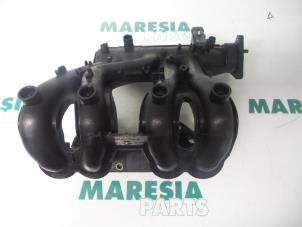 Used Intake manifold Renault Twingo (C06) 1.2 Price € 30,00 Margin scheme offered by Maresia Parts